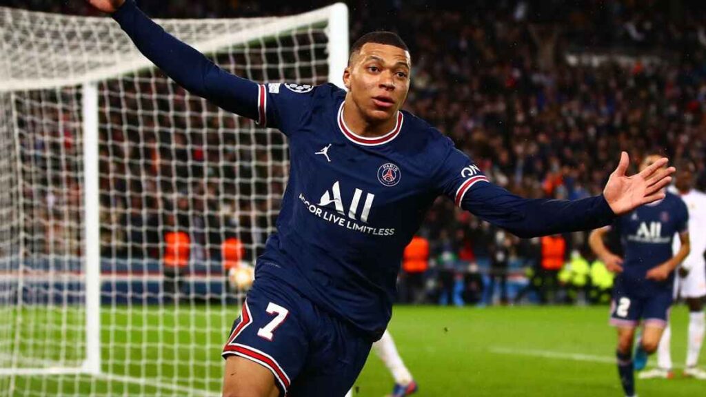 Mbappe Scores Hat-trick in Stunning El Clasico Victory